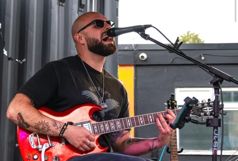 Live Music from Andy Danson 🎸
